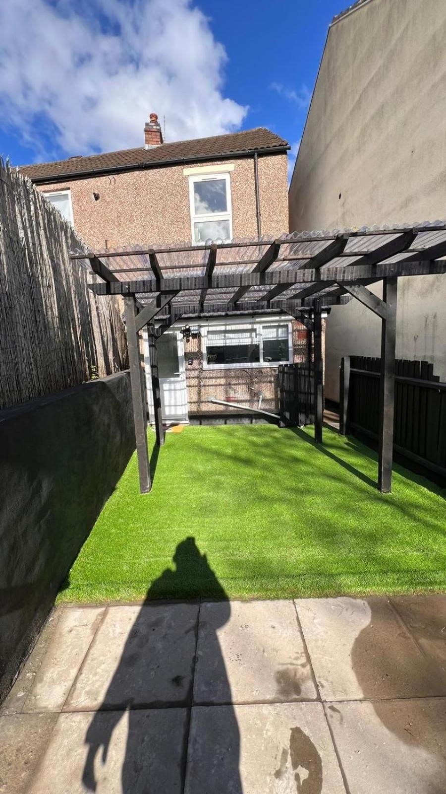 4 Bedrooms Homely House With Garden- Sleeps 9 Comfortably With 6 Comfortable Beds, Free Street Parking, Business Travellers, Contractors, & Holiday-Goers, Coventry, Near All Major Transport Links In Coventry And Motorway Zewnętrze zdjęcie