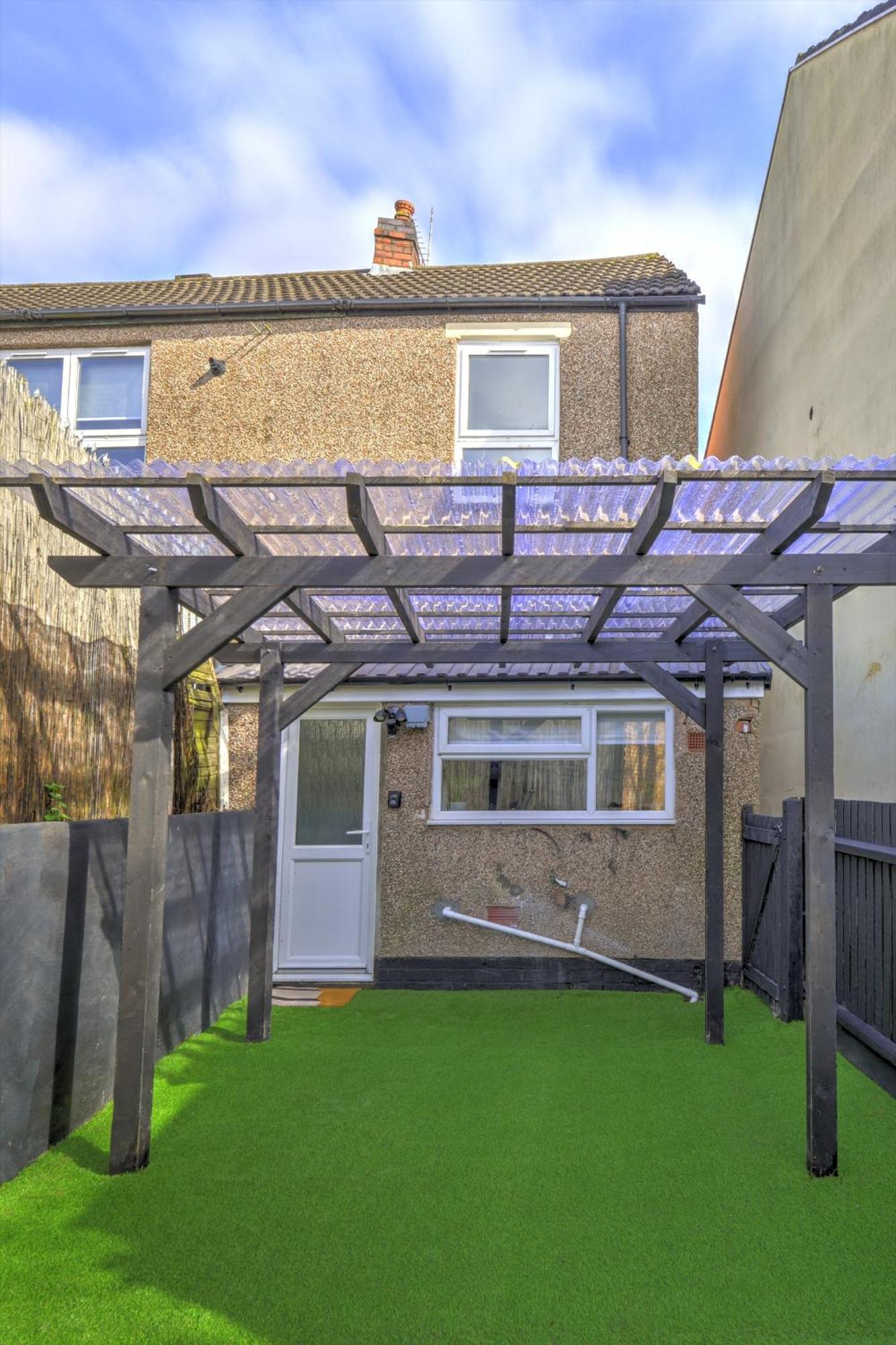 4 Bedrooms Homely House With Garden- Sleeps 9 Comfortably With 6 Comfortable Beds, Free Street Parking, Business Travellers, Contractors, & Holiday-Goers, Coventry, Near All Major Transport Links In Coventry And Motorway Zewnętrze zdjęcie