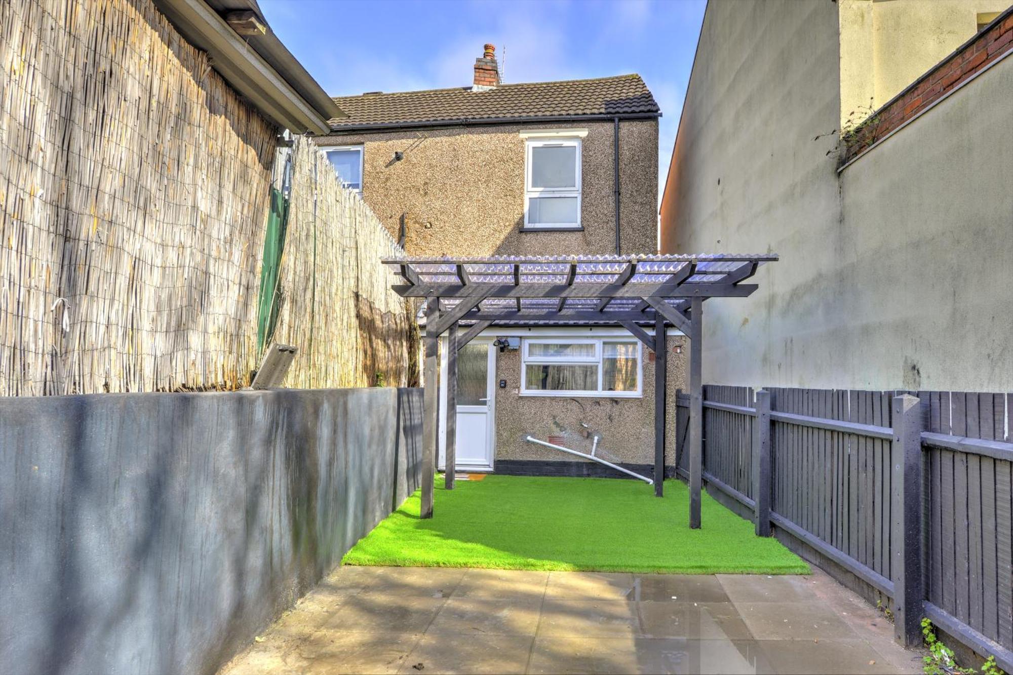4 Bedrooms Homely House With Garden- Sleeps 9 Comfortably With 6 Comfortable Beds, Free Street Parking, Business Travellers, Contractors, & Holiday-Goers, Coventry, Near All Major Transport Links In Coventry And Motorway Zewnętrze zdjęcie